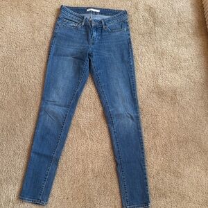 Levi's Women's Skinny Jeans in Deep Blue